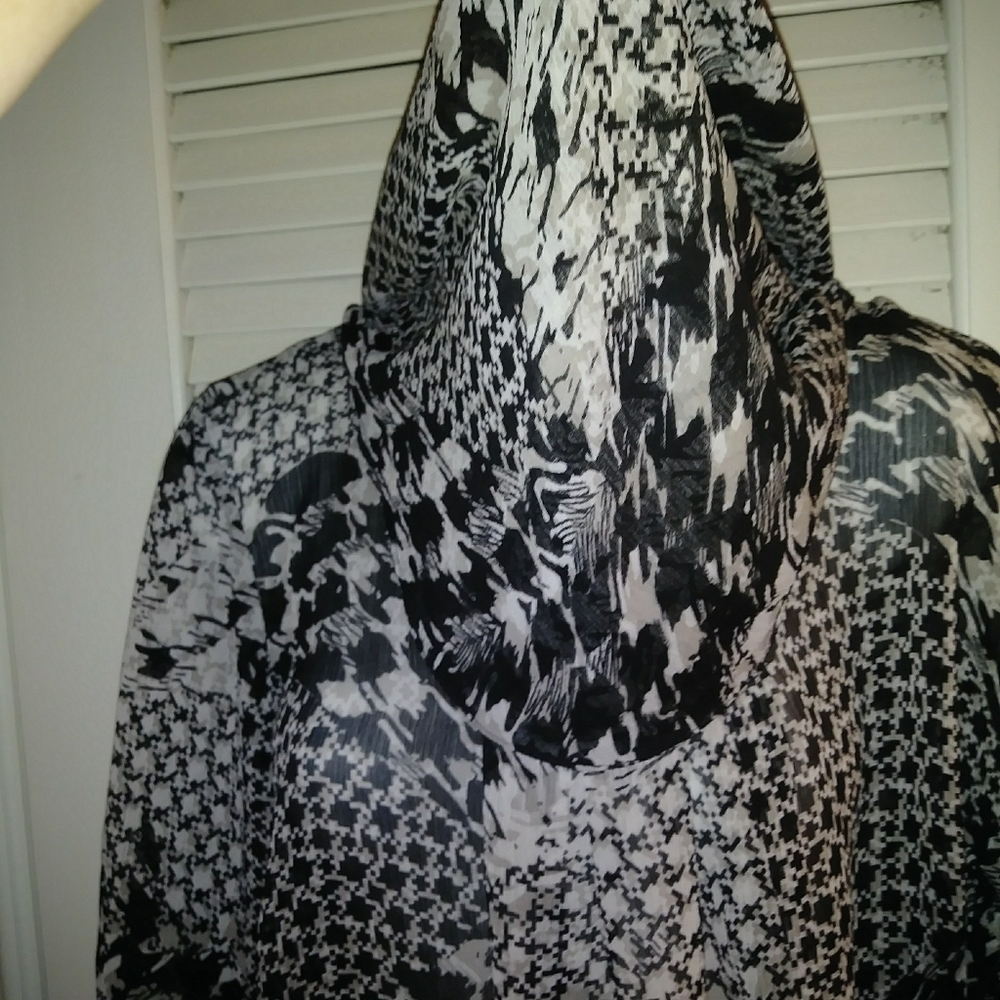 Nice Blouse - image 2